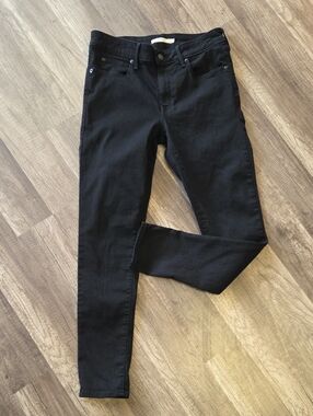 Levi's Women's Black Skinny Jeans - Stretch Denim